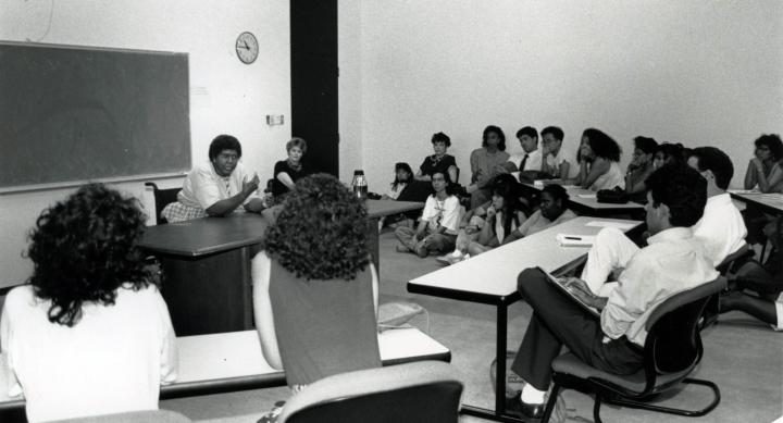 Barbara Jordan teaching LBJ Students in 1990